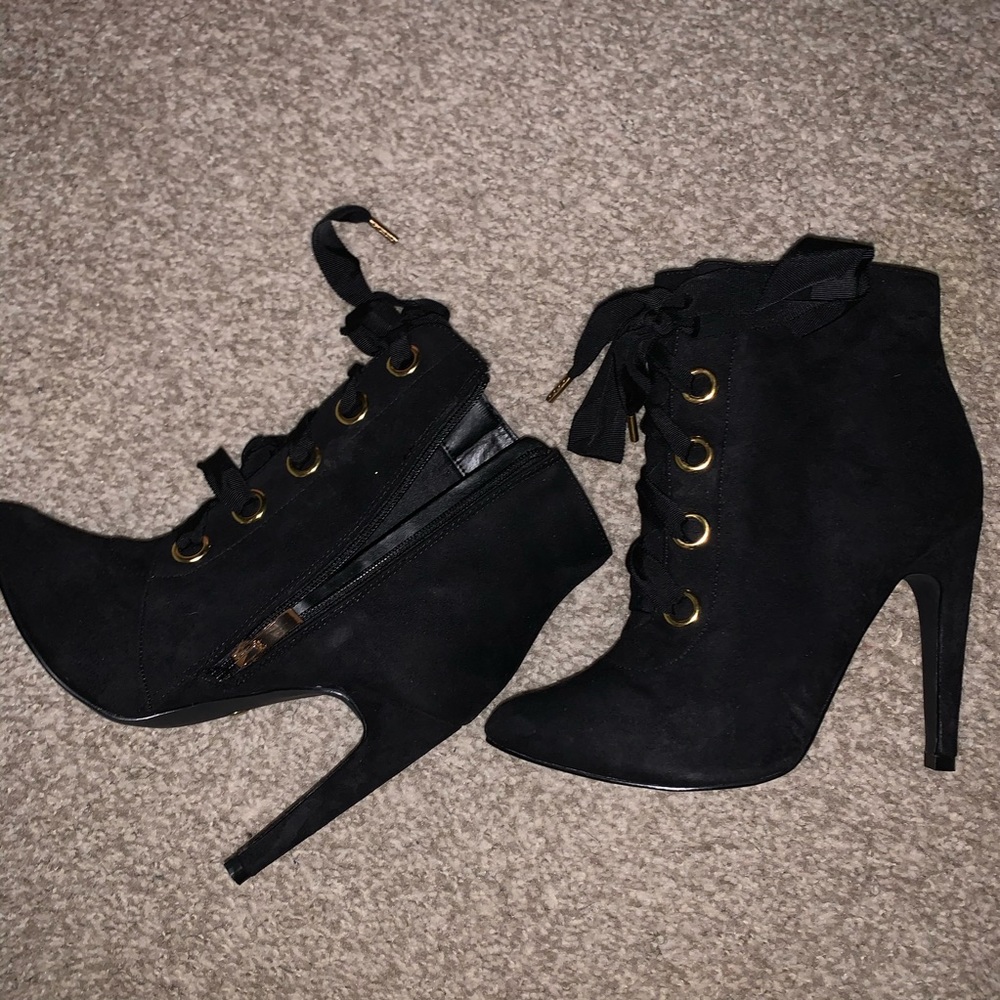 🌟SOLD 🌟 Sexy lace up boots 💋